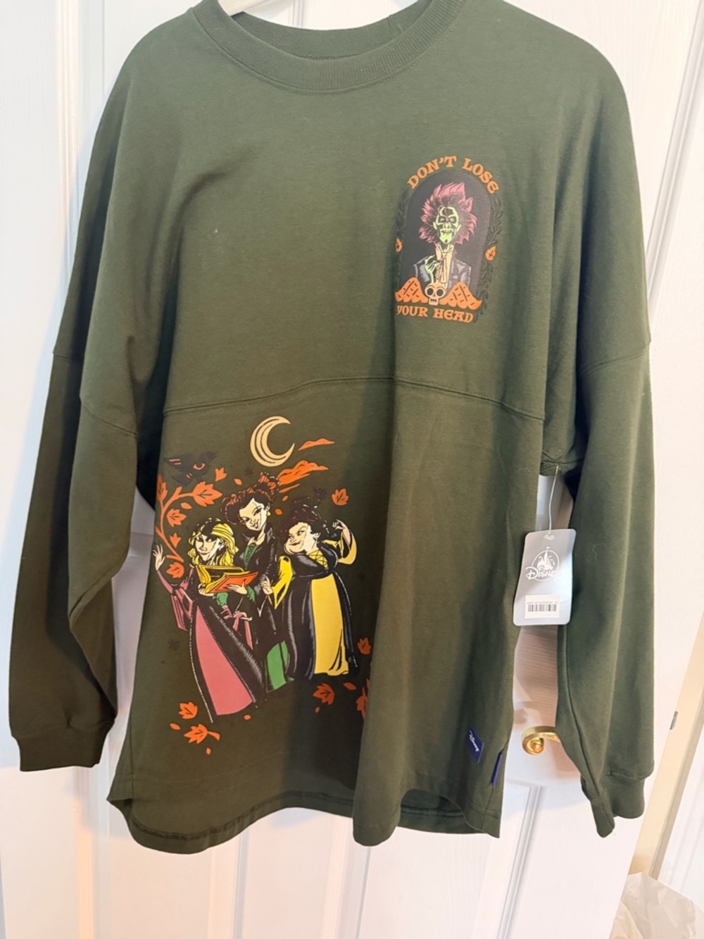 Green Hocus Pocus Spirit Jersey with Halloween Witch Art size Medium NWT